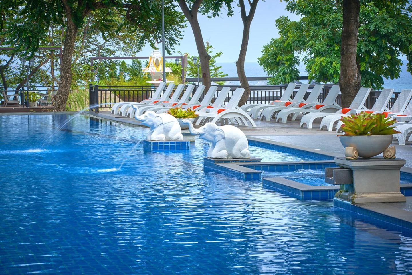 Cosy Beach Hotel - Sha Extra Plus Pattaya Eksteriør bilde